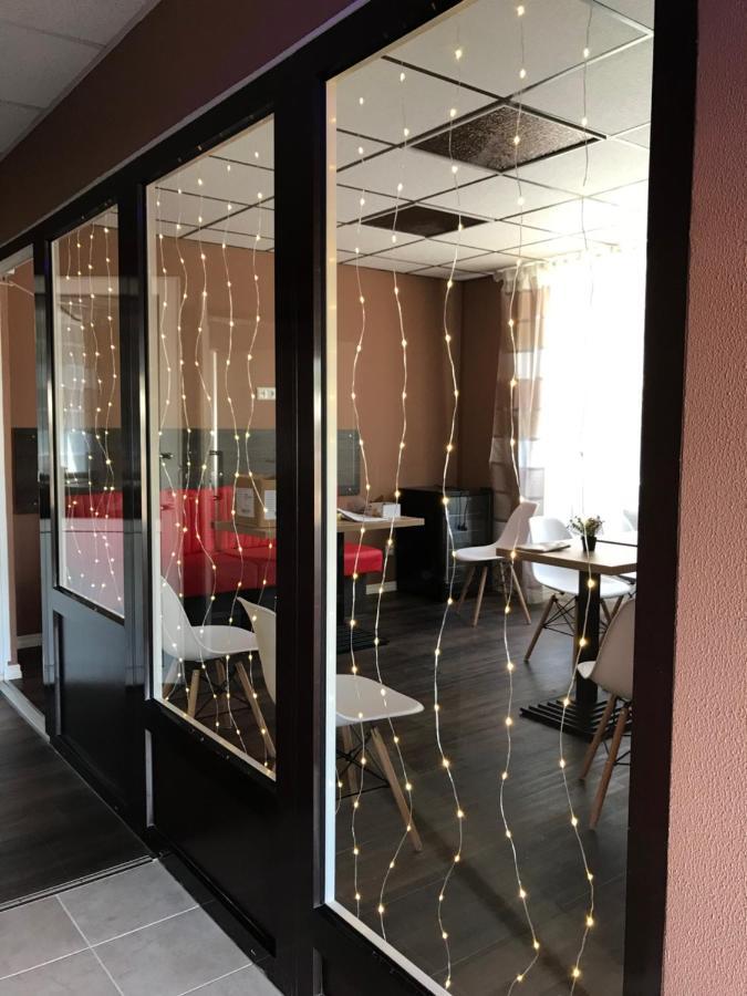 Aparthotel Narva Extérieur photo